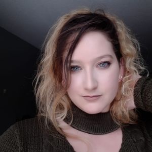 Meet your Posher, Annie